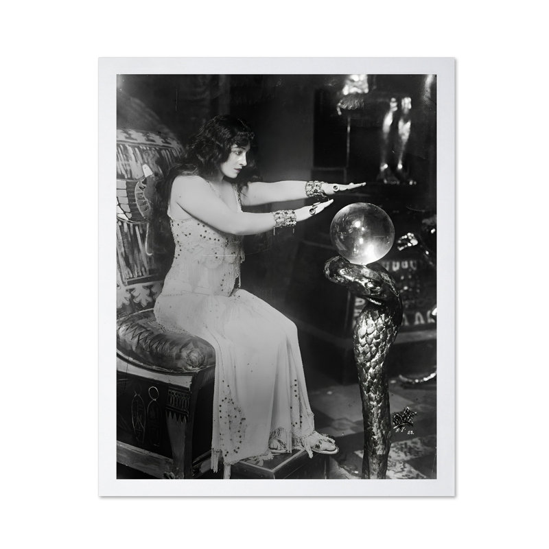 Fortune Teller No3, Affiche, H 12 po x l 16 po, Encadrement blanc