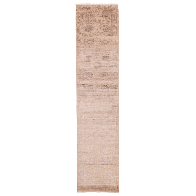 Tapis brun clair Heritage 2 pi 6 po x 12 pi 4 po