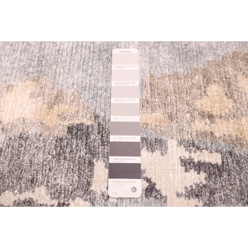 Tapis gris Legacy 6 pi 7 po x 10 pi 3 po