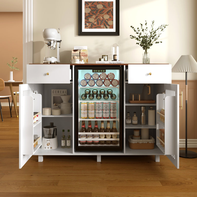Meuble-bar à café moderne avec réfrigérateur, meuble à vin avec rangement pour bouteilles, prise électrique et étagères réglables.