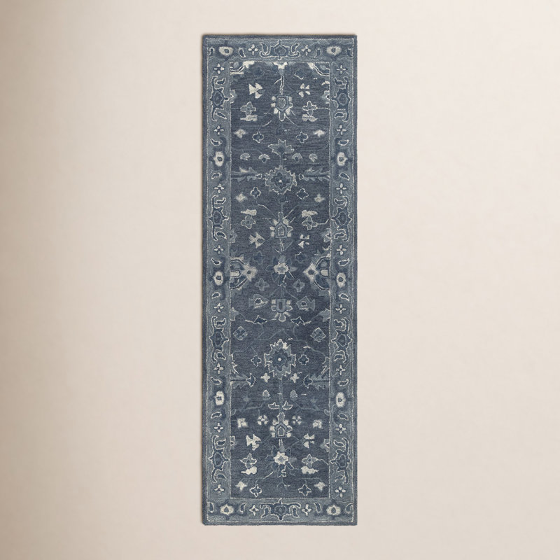 Harr Ruby Area Rug, Runner 2'6" x 8'