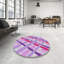 Tapis rose à motifs/mauves de zone-196457393