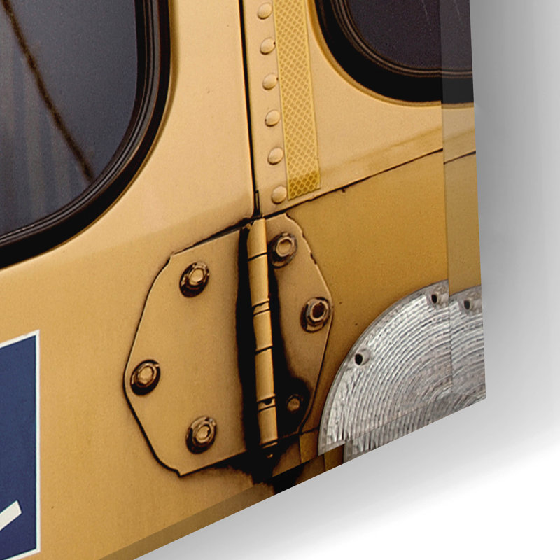 «NYC School Bus» par Nina Paponcek, H 12 po x l 16 po x P 0,13 po