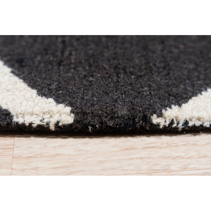 Hand Tufted Wool Area Rug in Black, Black