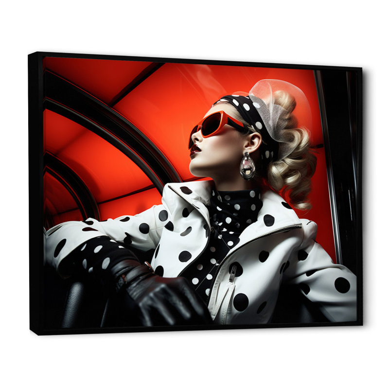 " Red Fashion Woman Portrait II ", Cadre flottant noir, H 12 po x l 20 po x P 1 po