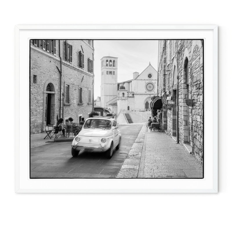 «Italian Italian» - Photographie de cadre photo, H 29,5 po x l 35,5 po, Cadre blanc