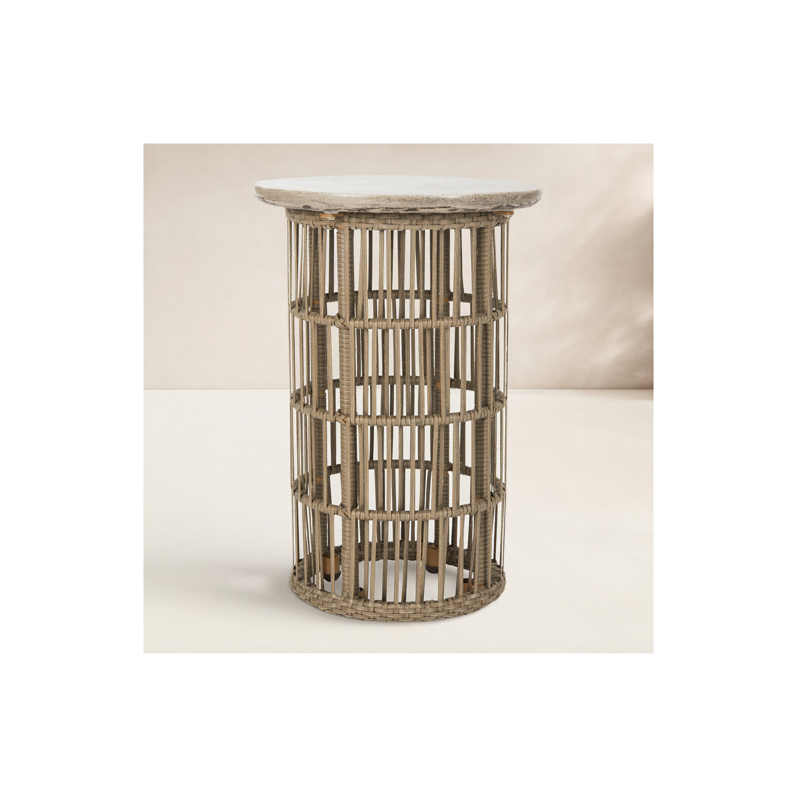 Ginseng 15.8'' Concrete Outdoor Side Table