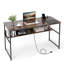 Bureau de 55 po x 24 po avec station de charge, tablette de rangement, structure en métal robuste