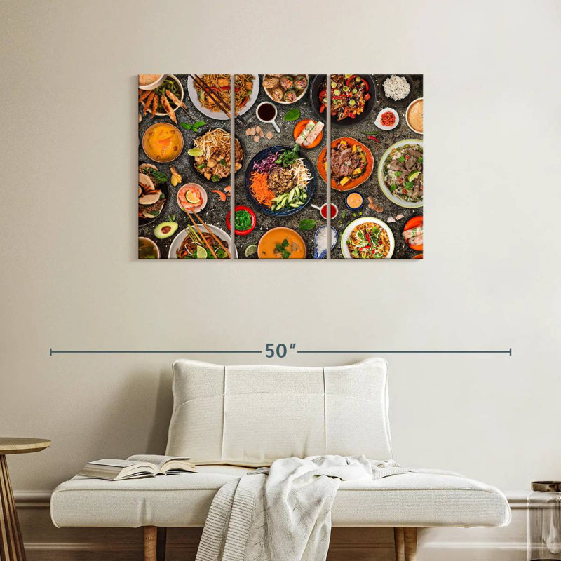Yarlin Asian Cuisine, H 24 po x l 38 po