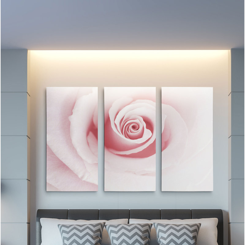 « rose excellence », impression multi-pièces sur toile, H 24 po x l 36 po x P 1,5 po
