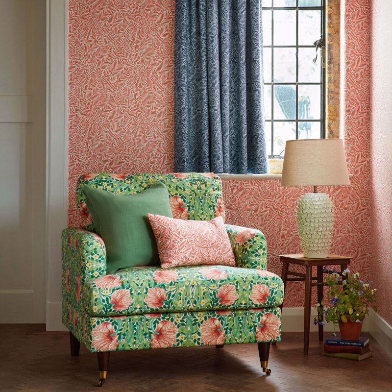 Bedford Park Pimpernel Fabric, Shamrock/Watermelon