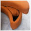 Le fauteuil rembourré avec repose-pieds Keali, les coussins doux et confortables créent ensemble une atmosphère chaleureuse.-1315204667