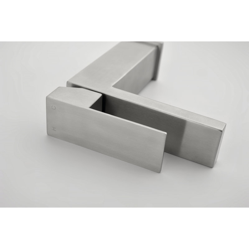 Robinet de lavabo de salle de bain à poignée simple avec drain escamotable (avec trop-plein), Nickel brossé