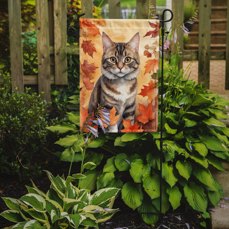 Chat en feuilles d'automne drapeau de jardin, Bobtail américain