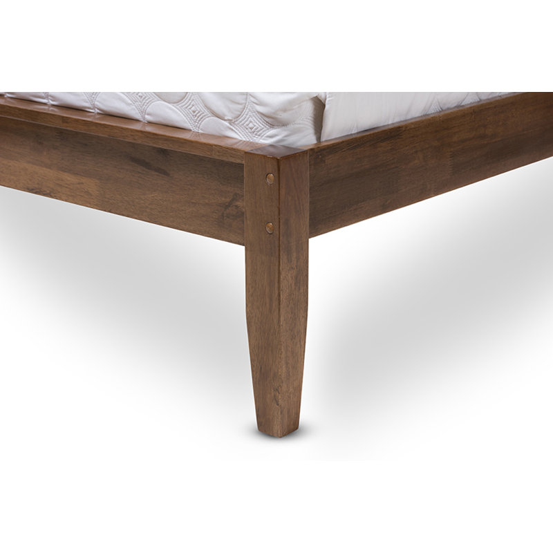 Lit plateforme tapissier Benfield, Roi
