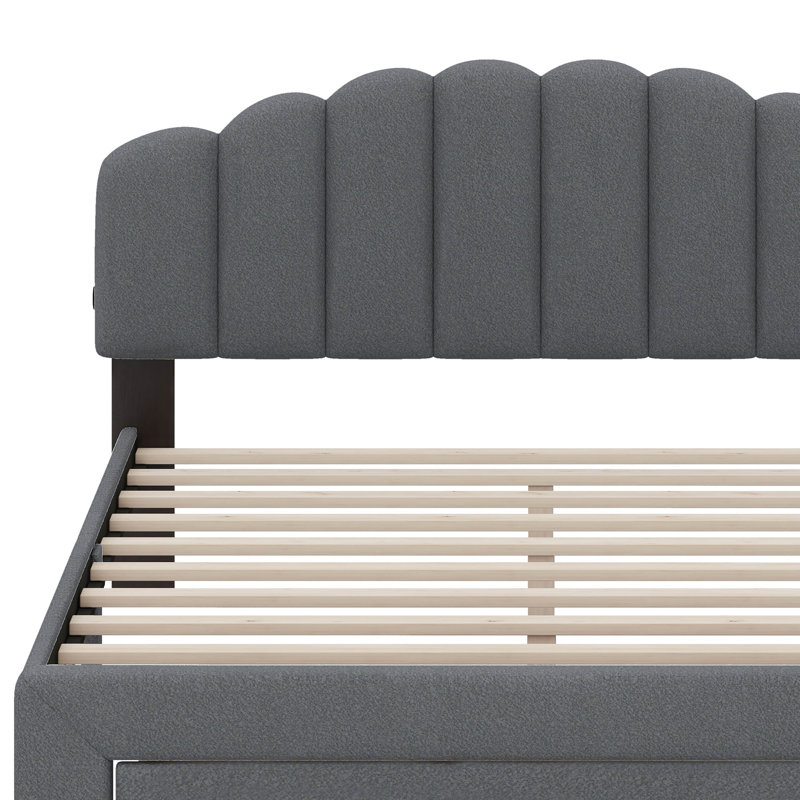 Grand lit plateforme tapissier avec table de chevet en molleton Abinayan Teddy, gris