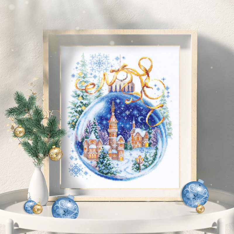 Boule de Noël 70-37 au point de croix compté