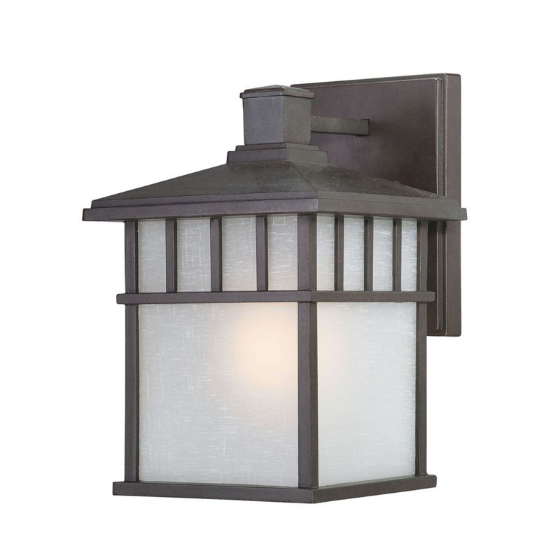 Lanterne murale d'extérieur à 1 ampoule Foskey, H 19,75 po x l 13 po x P 15,75 po, Fer de l'ancien monde