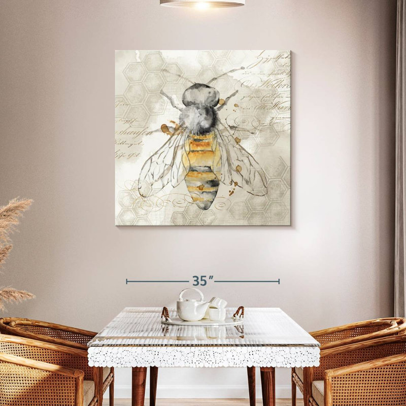 Brampt Queen Bee I, 39" H x 39" W