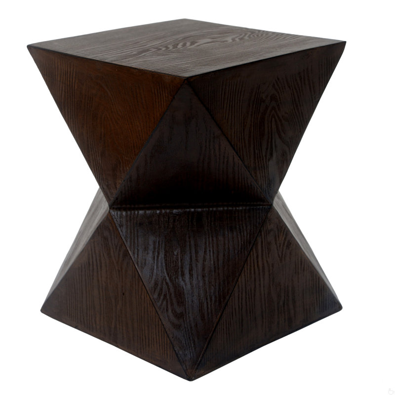 Table d'appoint d'extérieur en béton Prismatic Symmetry