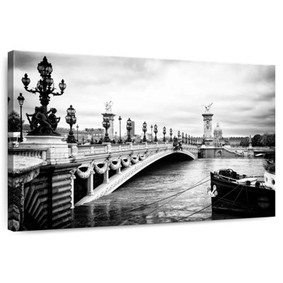 Lilie Alexandre III Bridge II