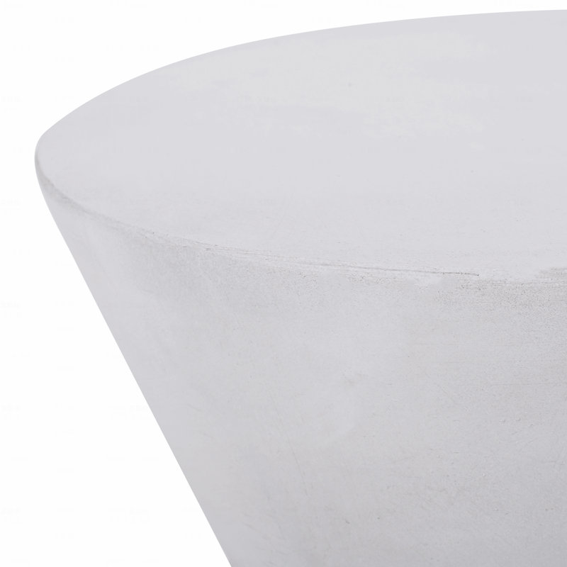 Table d'appoint d'extérieur en béton léger