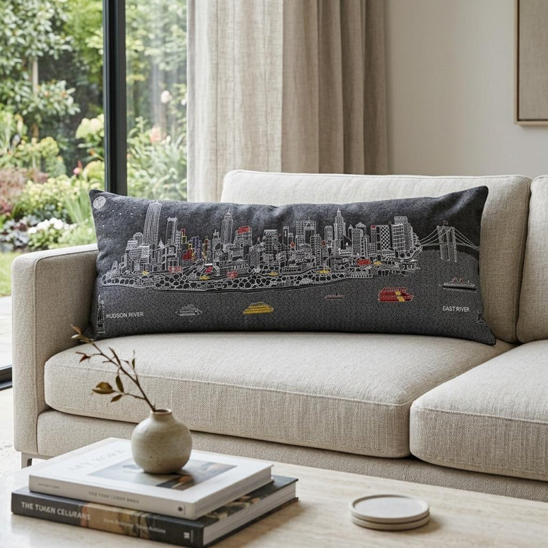 Coussin rectangulaire blanc NYC Daylight Skyline, gris, 14 po x 35 po