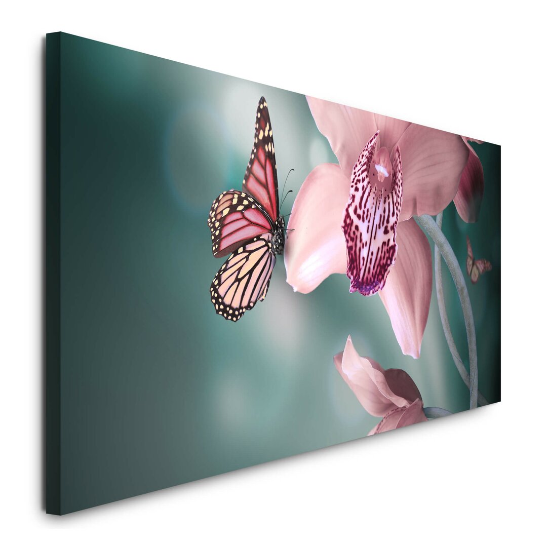 Leinwandbild Blume mit Schmetterling