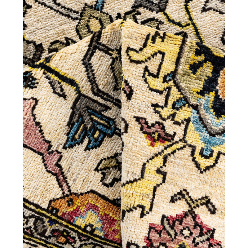 Serapi One-of-a-Kind 4' x 5'11" Hand Knotted Area Rug