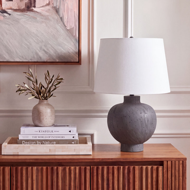 Benita 21.75 Inch Resin Table Lamp