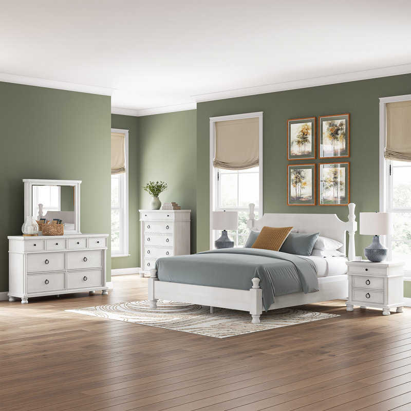 Chadworth King Poster Bed, King