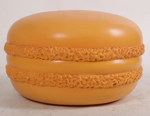 Statue Abagael Macaroon surdimensionnée, Orange