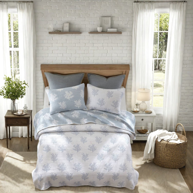 De courtepointe réversible bleue à pièces, mélange de coton et chambre à coucher moderne