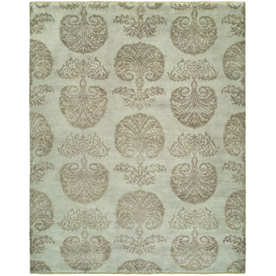 Wool Floral Area Rug in Ivory