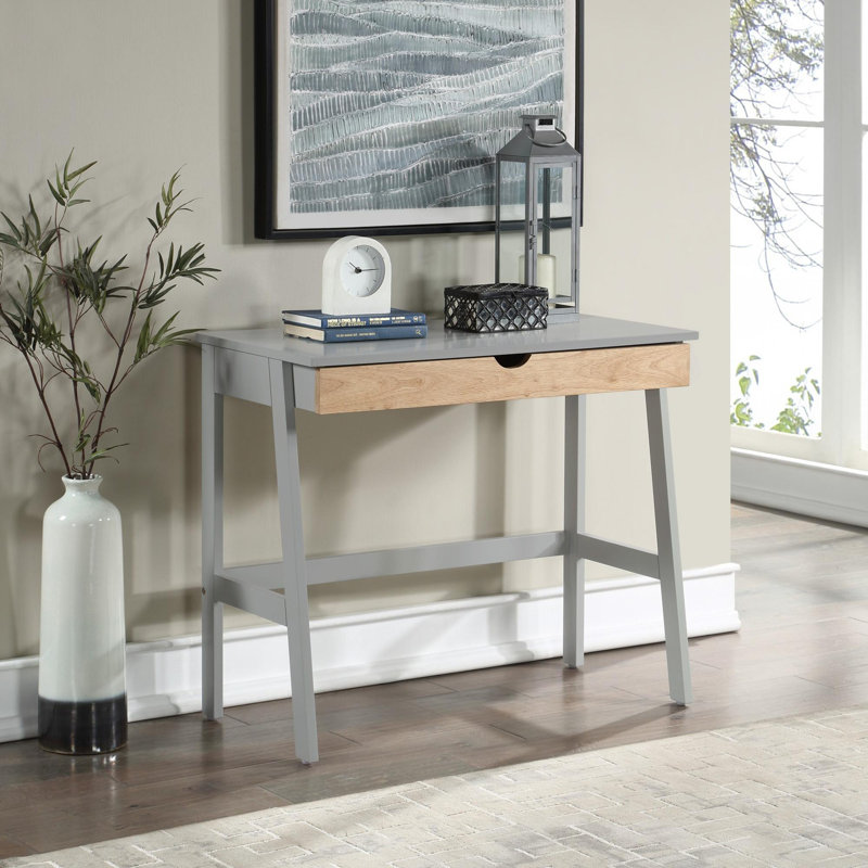 Bureau Hilton, Gris
