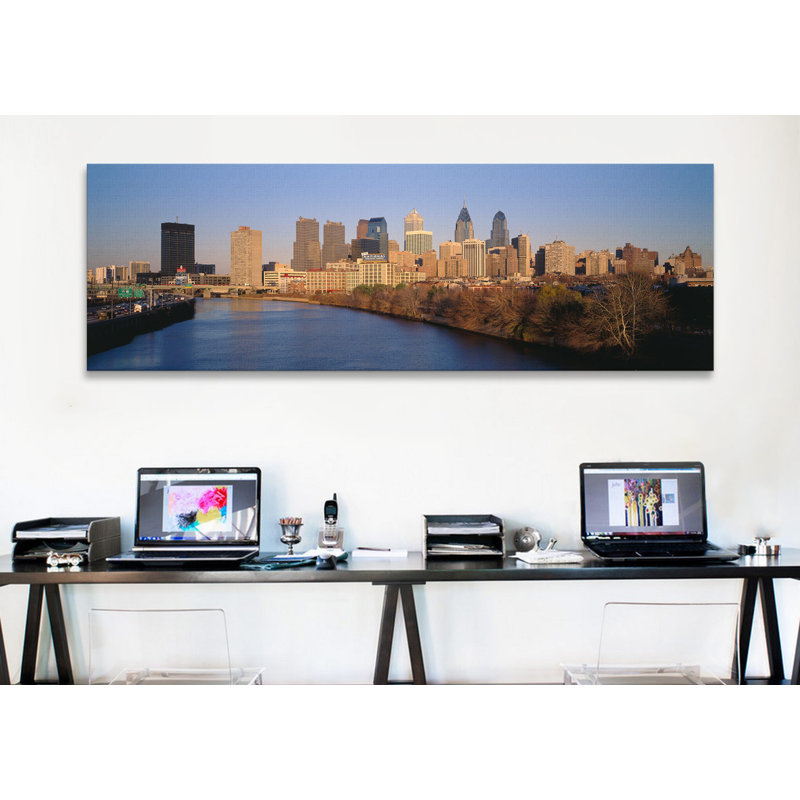 «Pennsylvania, Philadelphia», reproduction de photo sur toile, H 12 po x l 36 po x P 1,5 po, Cadre noir