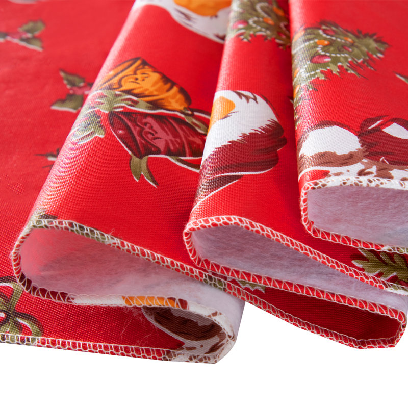 Nappe de Noël rectangulaire en vinyle avec envers en flanelle, imperméable, 132 x 229 cm, motif Père Noël, sapins et cloches, rouge.