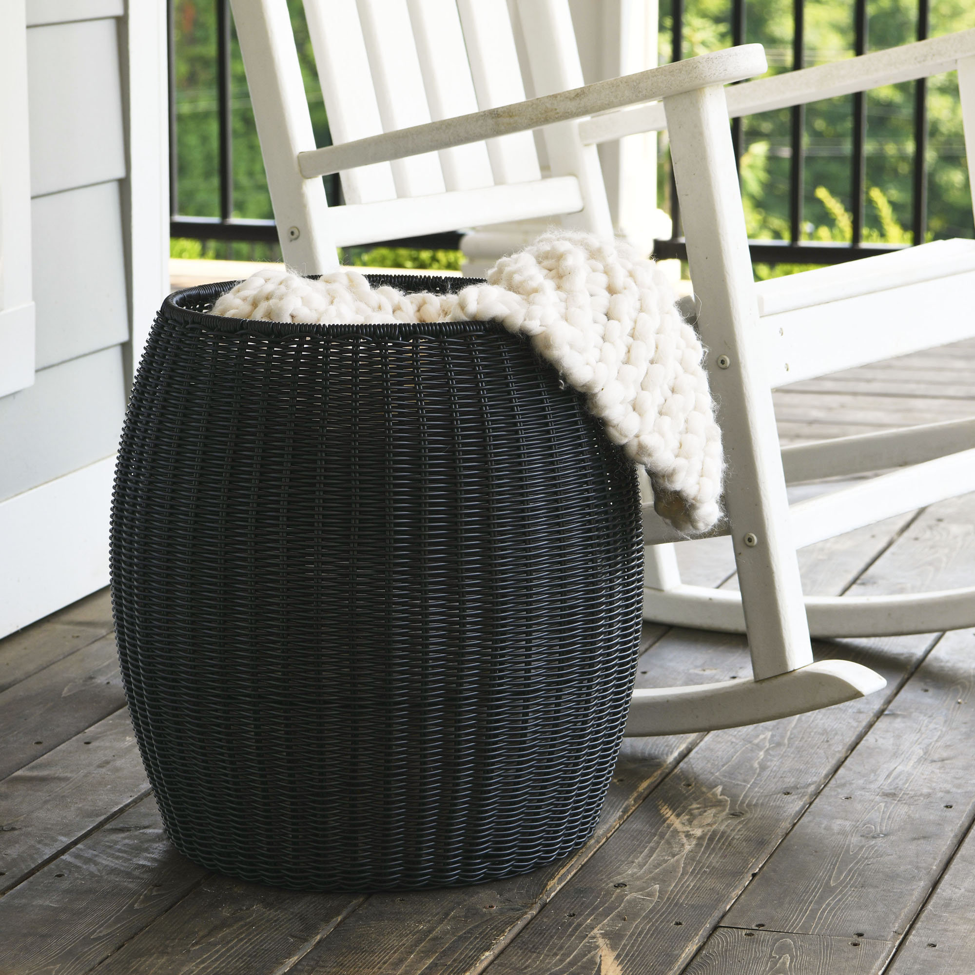 Baudette Handwoven Resin Barrel Side Table, Multicolor, Black