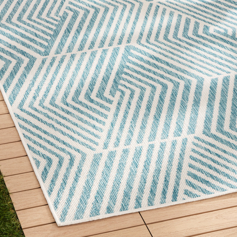 NICOLE MILLER NEW YORK Patio Country Ombre Geo Outdoor Area Rug, Blue/Cream, Rectangle 3'11" x 5'2"