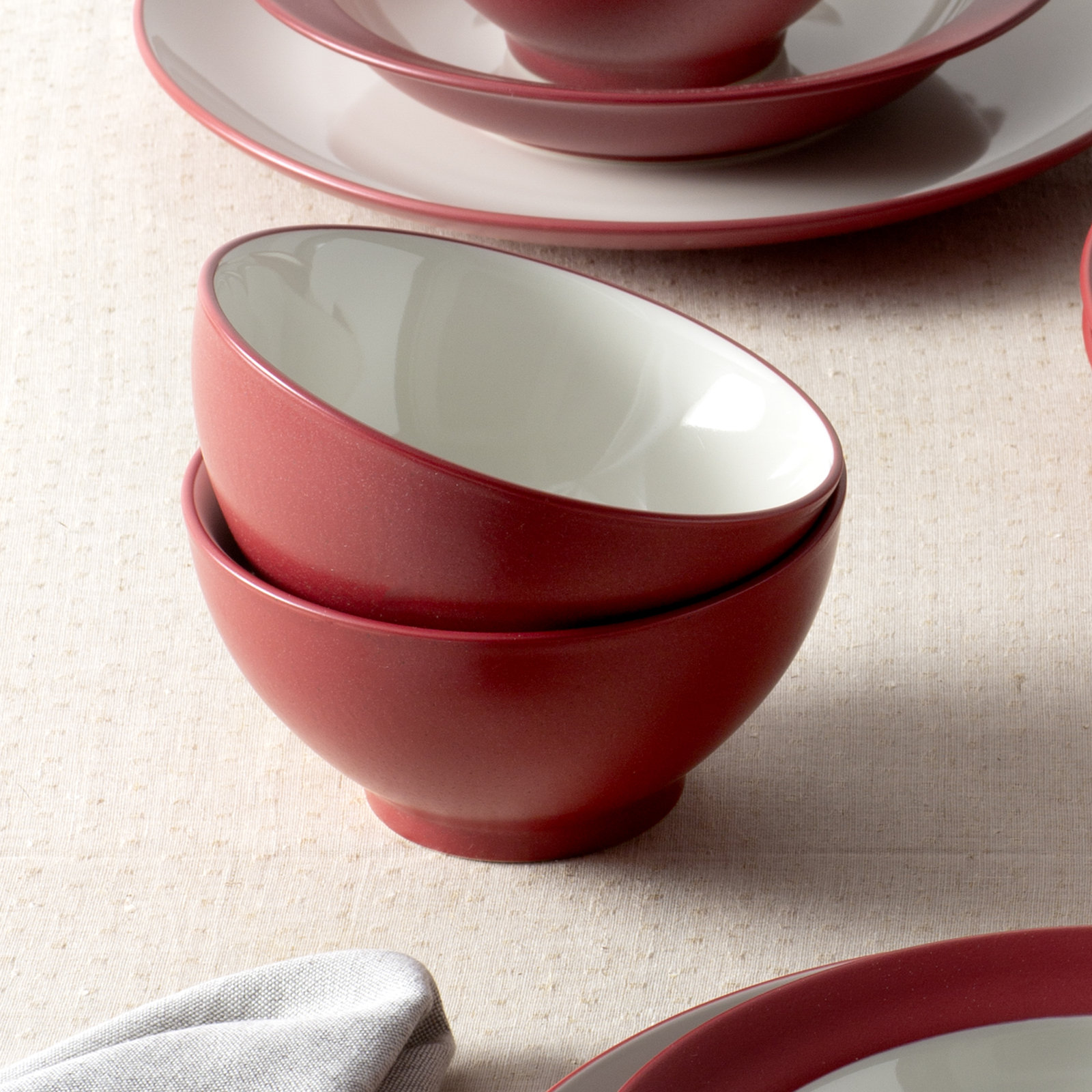 Colorwave Stoneware Dinnerware Set - Service for 4, Raspberry