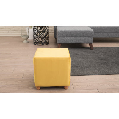 Repose-pieds carré 15,7 po Besednice