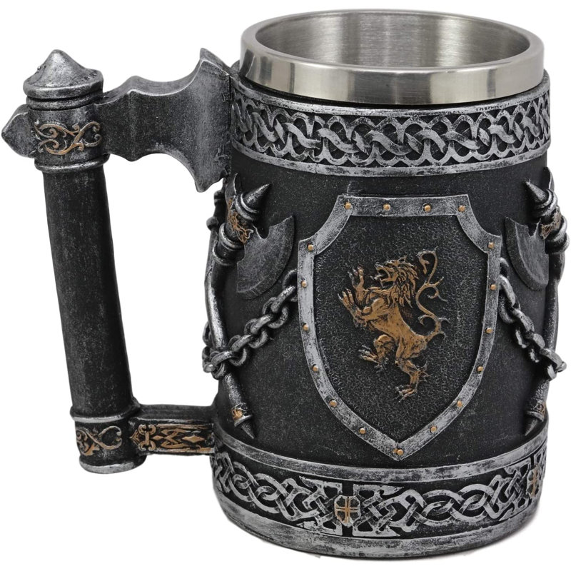 Figurine de chope héraldique bouclier et haches croisées Aoter