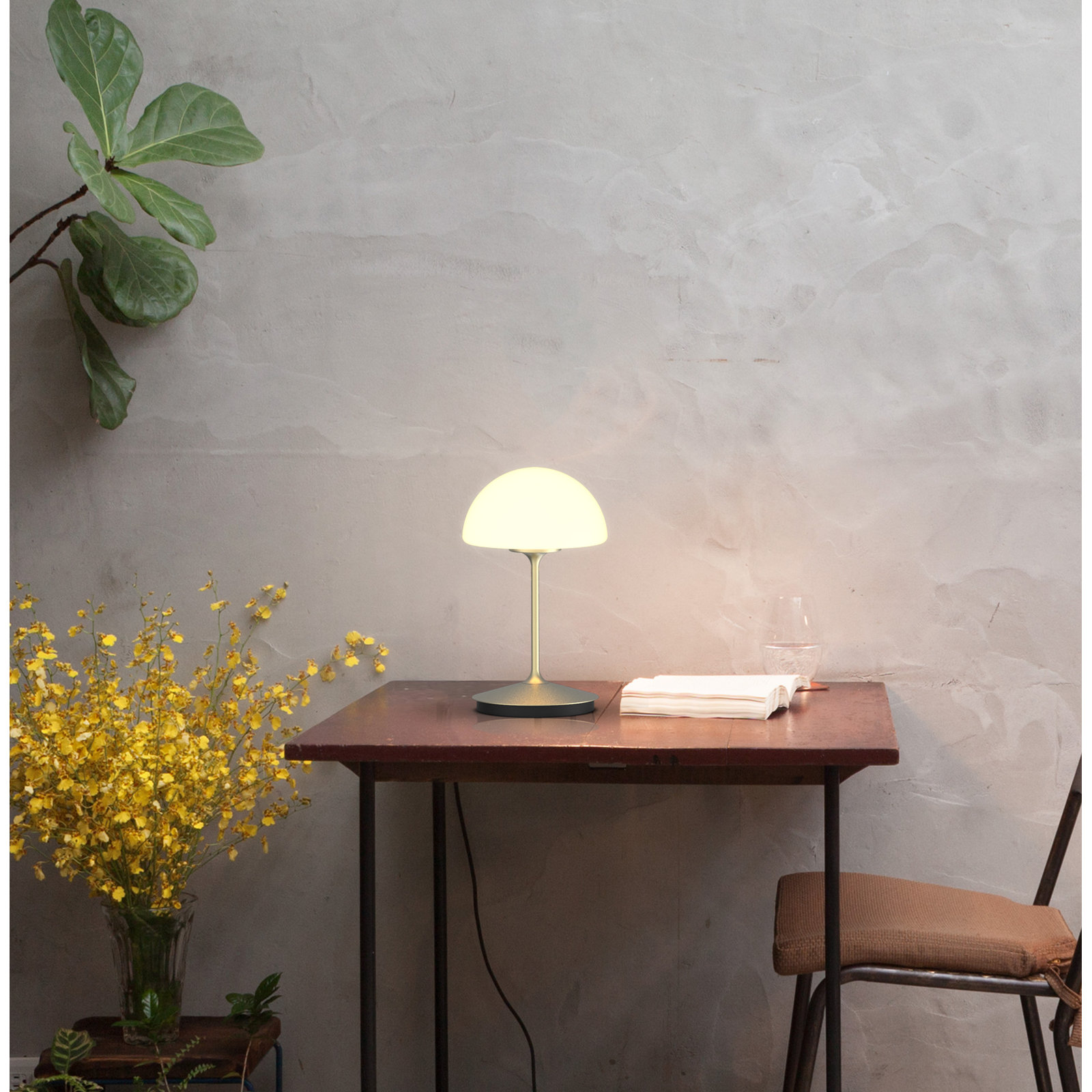 Saco Metal Table Lamp, Champagne Gold