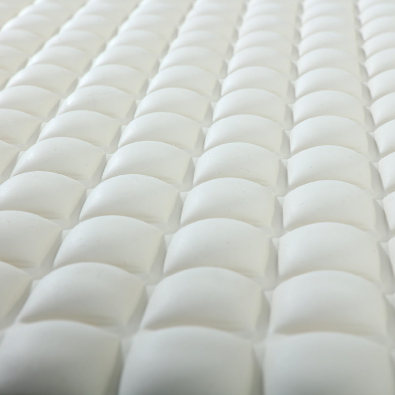 Cream 15" x 27" Pillow Top Non-Slip Rubber Bath Mat