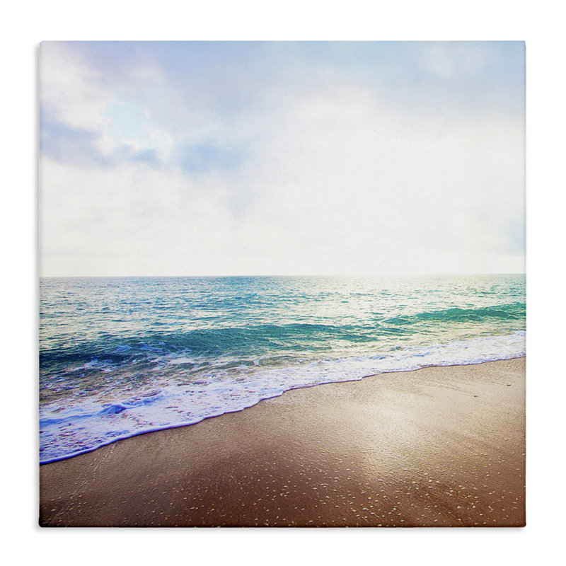 «Sun Shining over Beach» par Susan Bryant, H 24 po x l 24 po