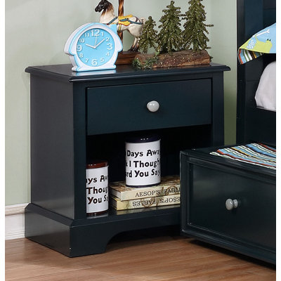 Evanoff 19'' W Nightstand