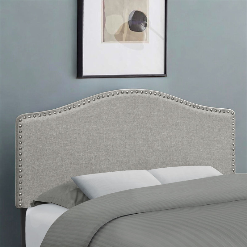 Tête de lit tapissier Caludius avec garniture cloutée à finition grise, H 50,22 po x l 57 po x P 2,76 po