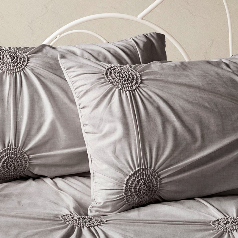 Housse de lit simple pour lit de jour gris foncé avec coussin réversible en forme de papillon Puckered Diamond
