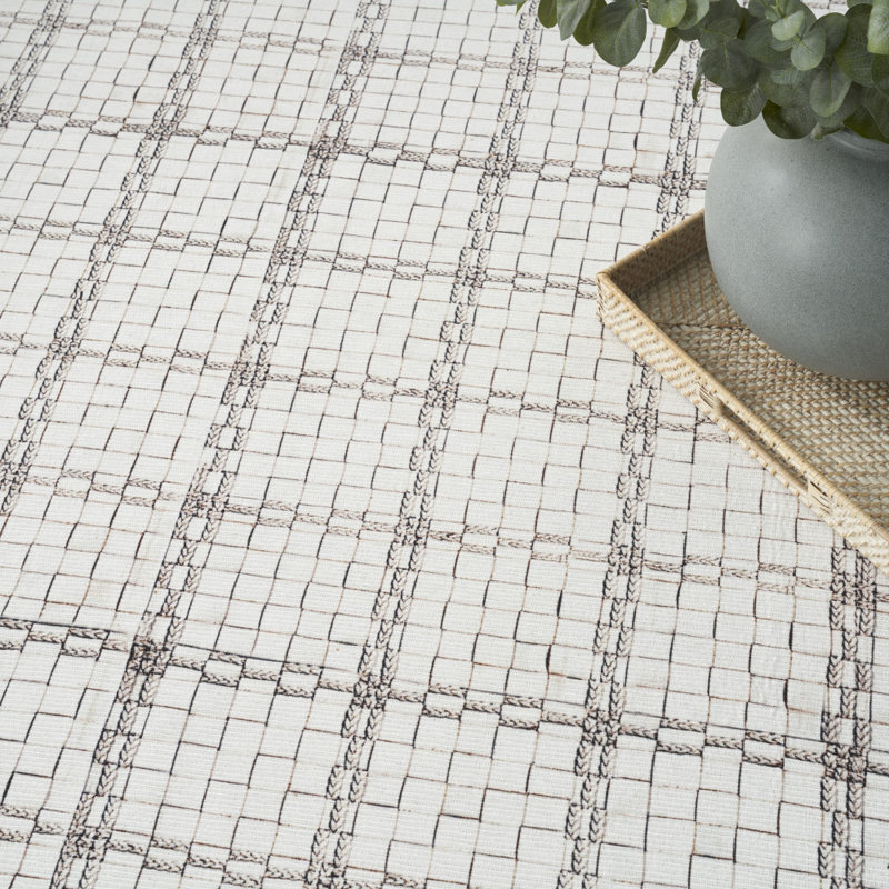 Tysie Geometric Machine Washable Cotton Area Rug in Ivory/Black, Rectangle 9'2" x 12'