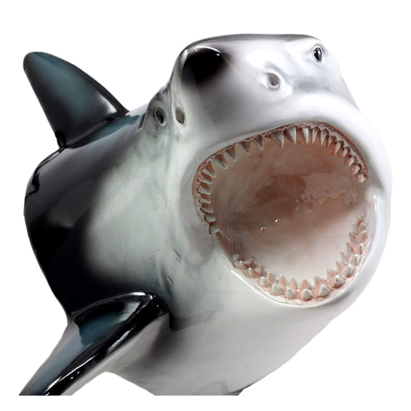 Décoration murale suspendue sculpturale de great shark trophée